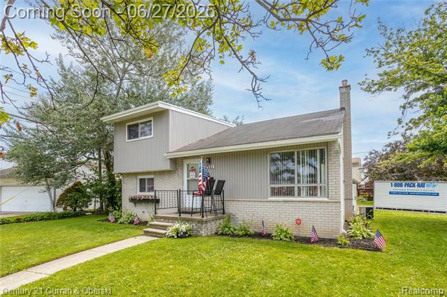 Property Photo: 32521 Dover Street MI 48135