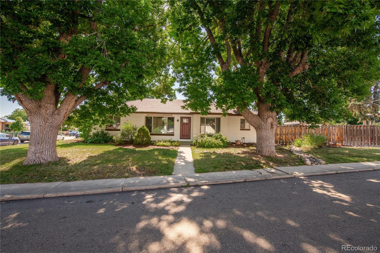 Property Photo: 5090 W 36th Avenue CO 80212