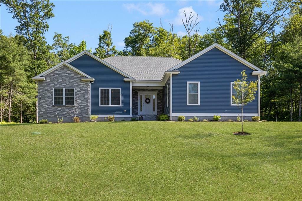 Property Photo: 7 Avery Way RI 02898
