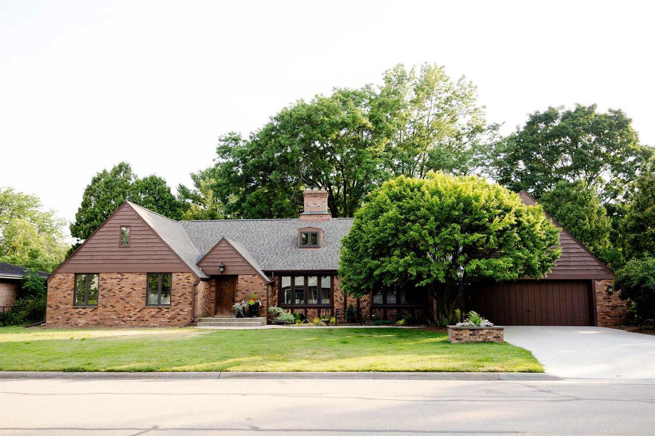 Property Photo: 202 Apache Drive WI 53545