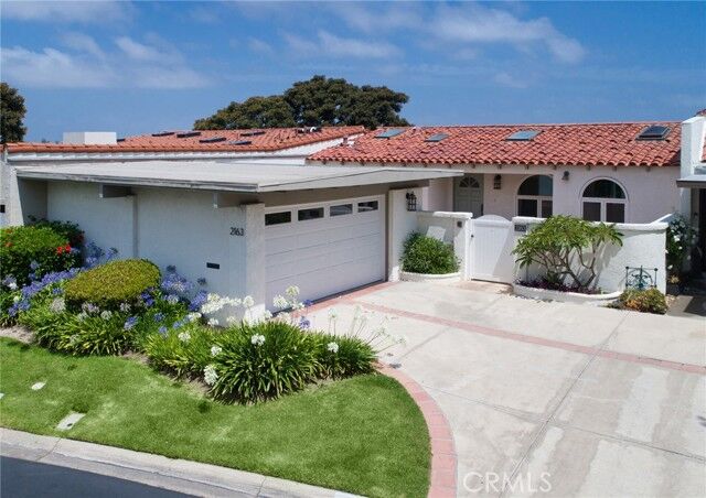 Property Photo: 2163 Vista Entrada CA 92660