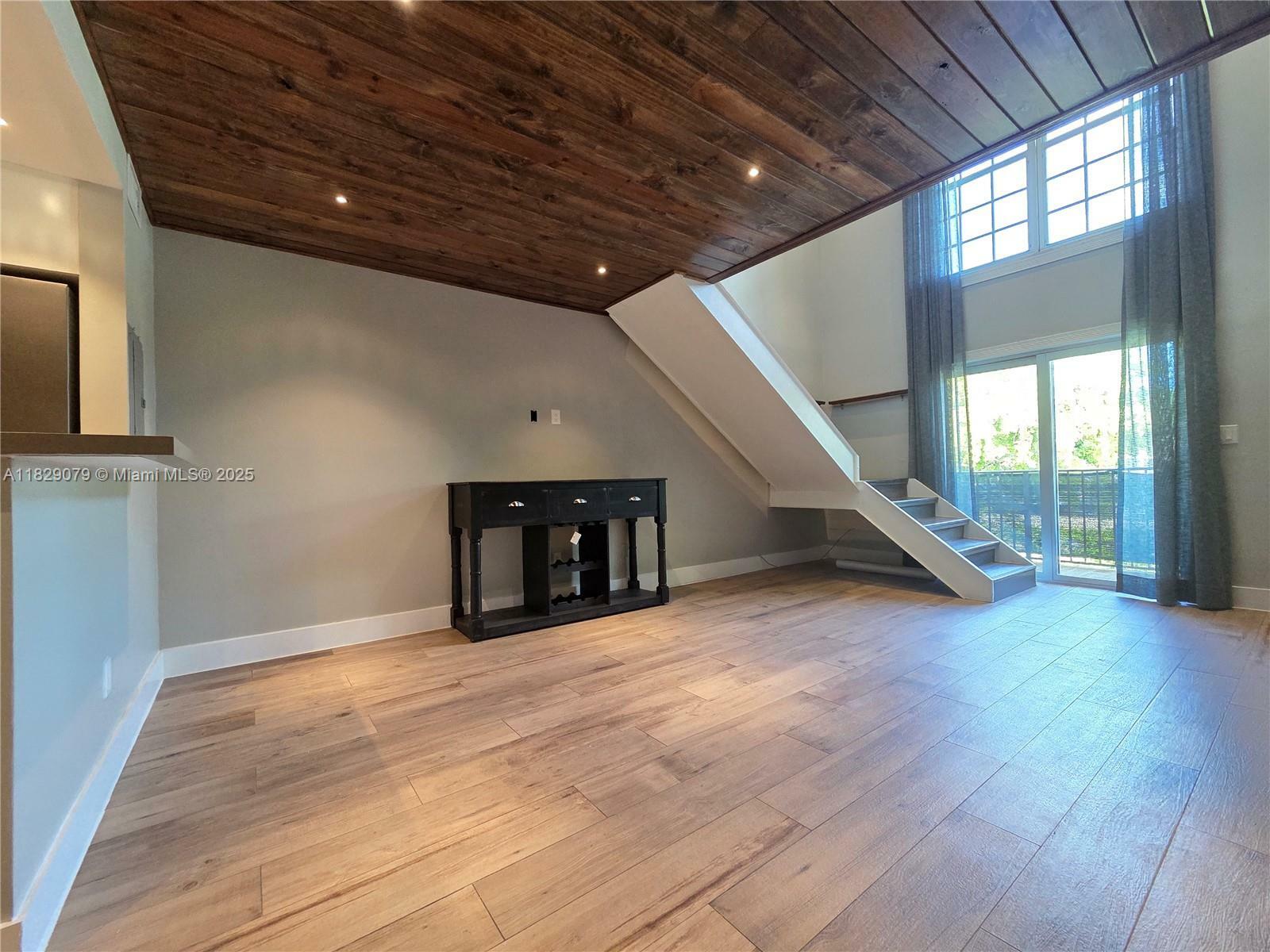 Property Photo: 8650 SW 109th Ave 3-204 FL 33173