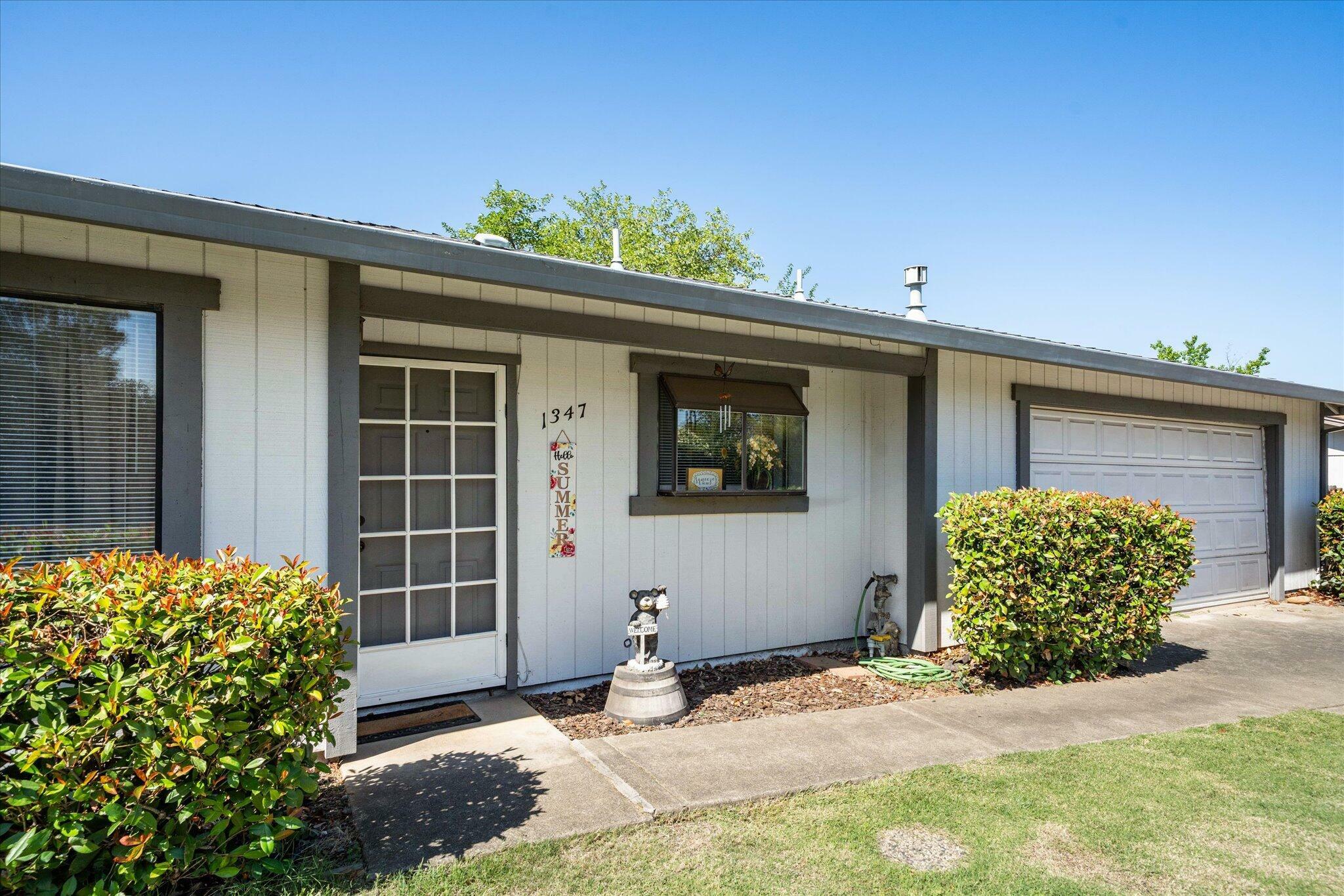 Property Photo:  1347 Woodside Meadows Drive  CA 96002 