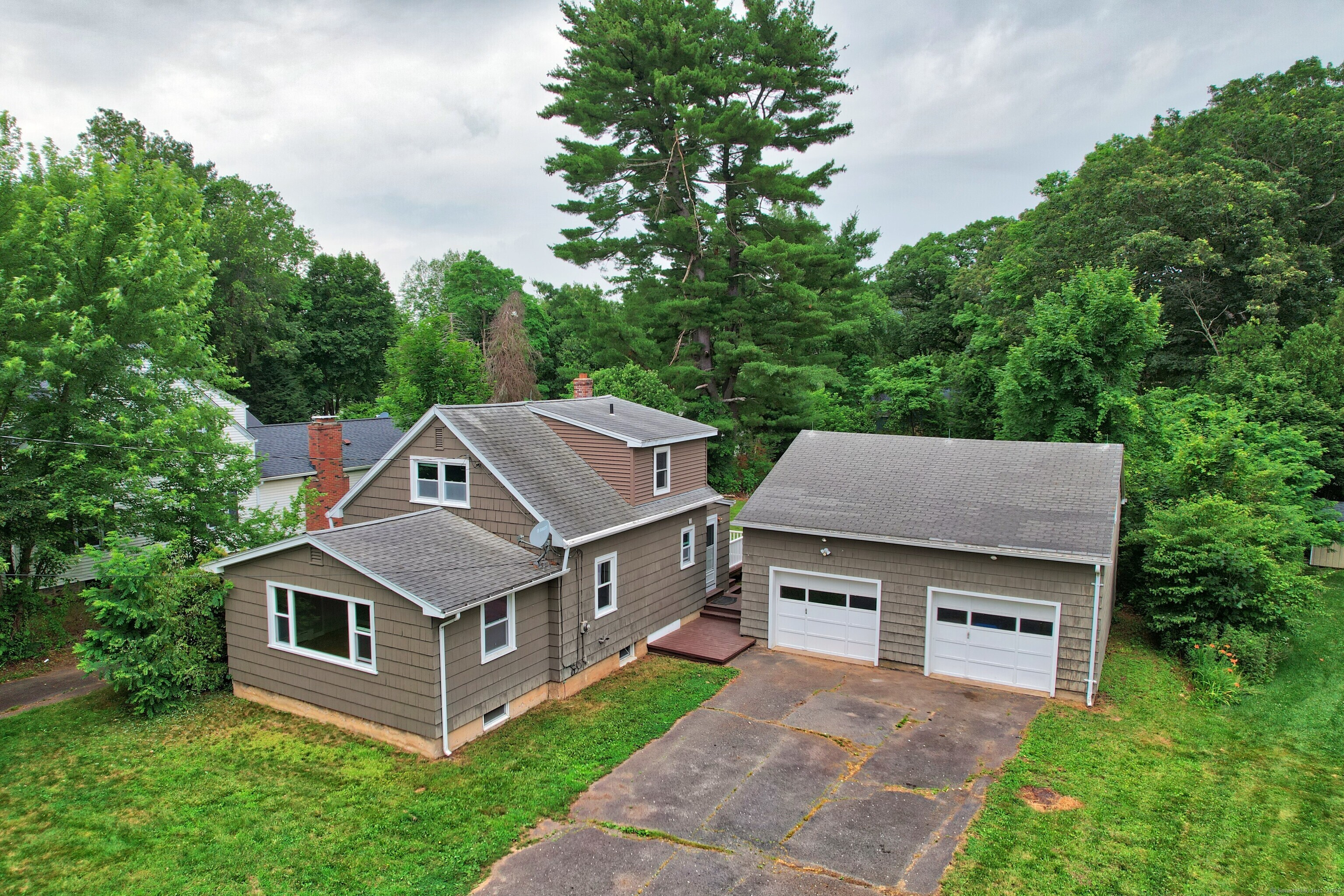 Property Photo:  251 Stevens Street  CT 06010 