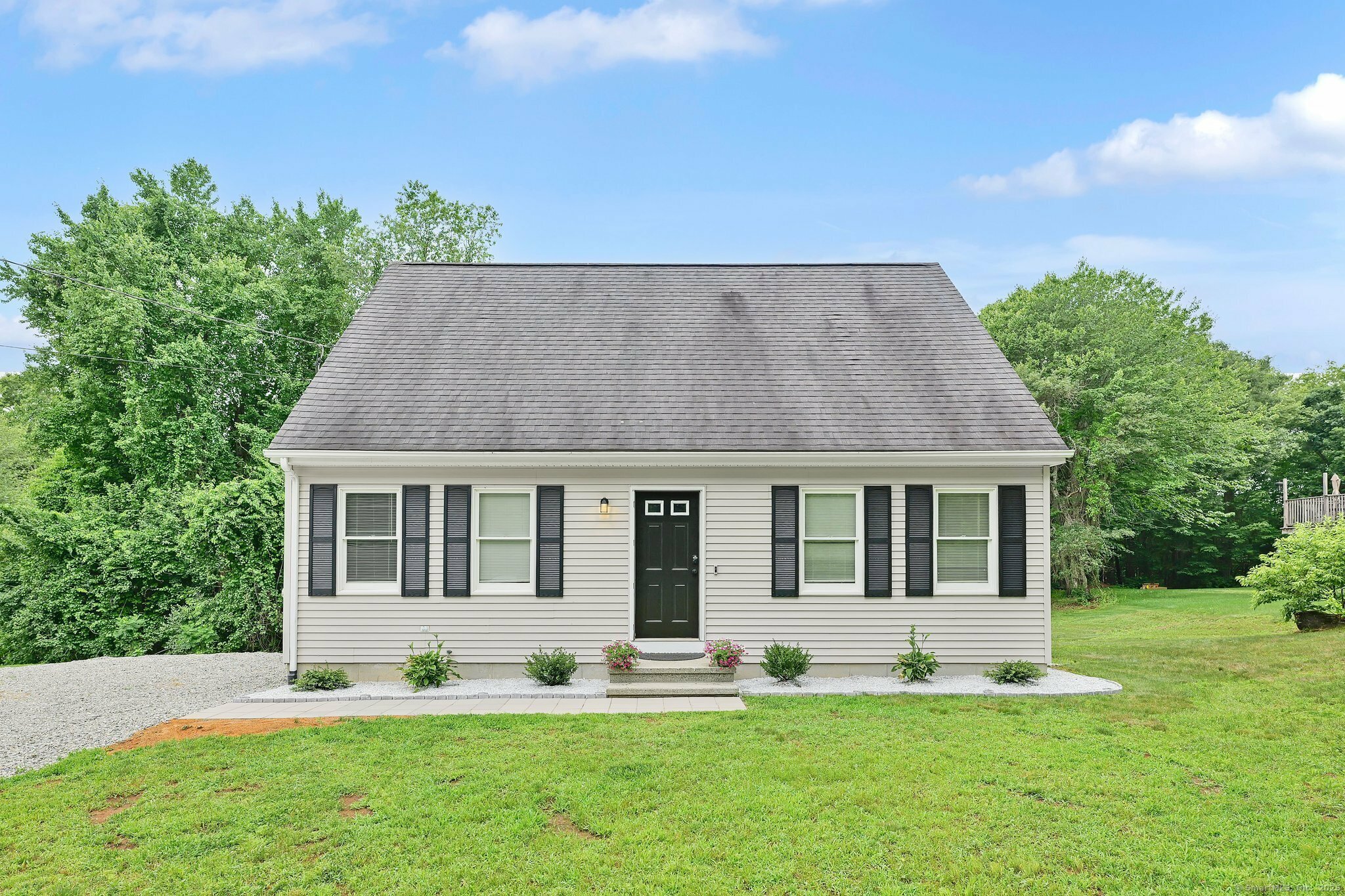 Property Photo: 398 Cabin Road CT 06415