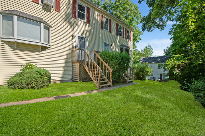 20 Maple Avenue  Bethel CT 06801 photo
