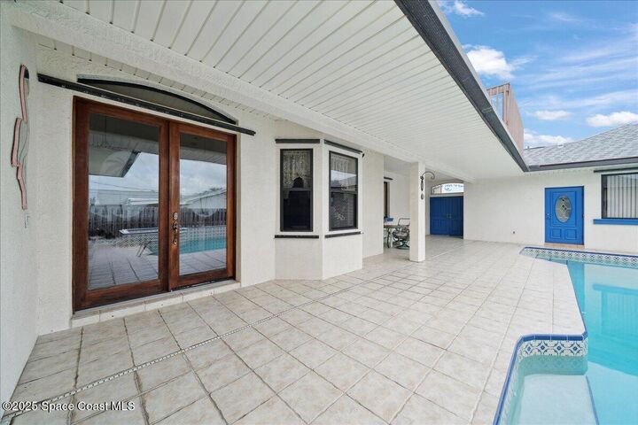 Property Photo:  240 Sheridan Avenue  FL 32937 