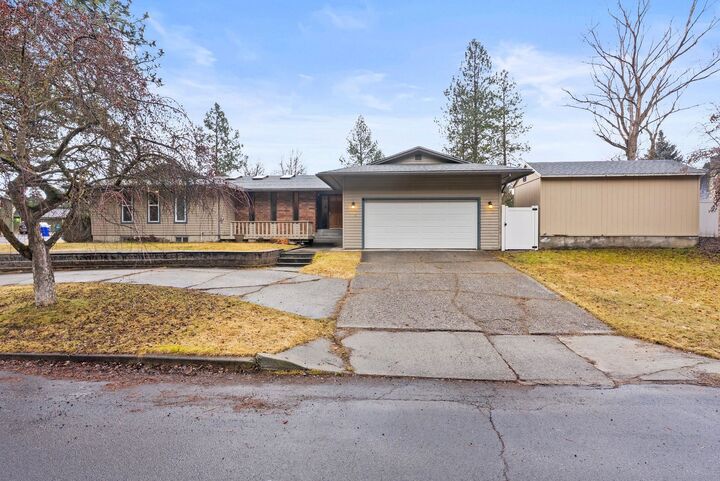 Property Photo:  15310 N Cincinnati St  WA 99208 