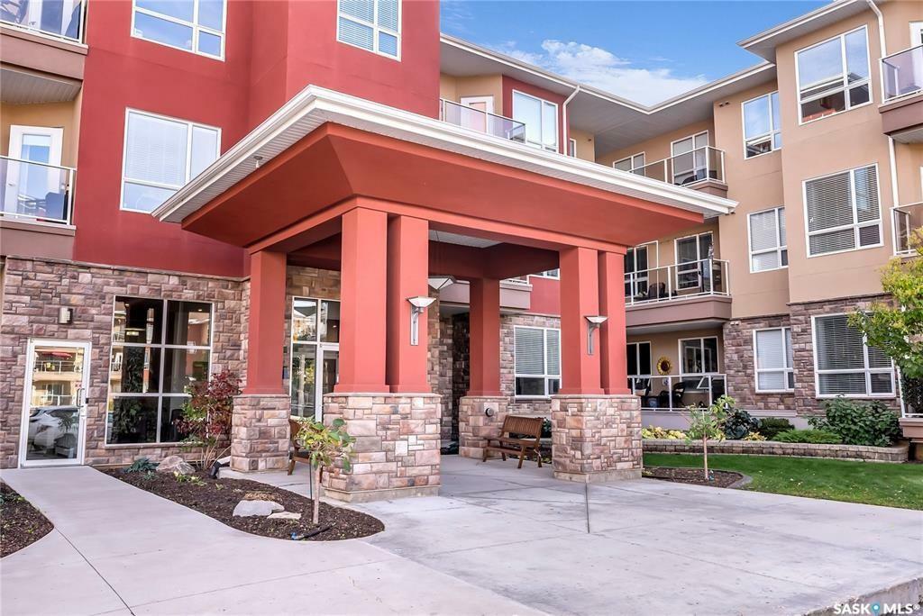 Property Photo: 1025 Moss Avenue 110 SK S7H 4C7