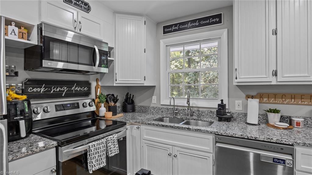 Property Photo: 151 Sparrow Road NC 27288