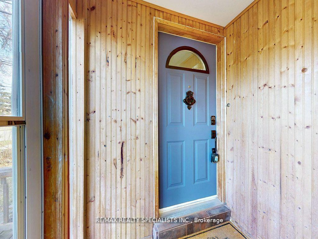 Photo de la propriété: 34 Madoc Drive ON L6V 1Z9