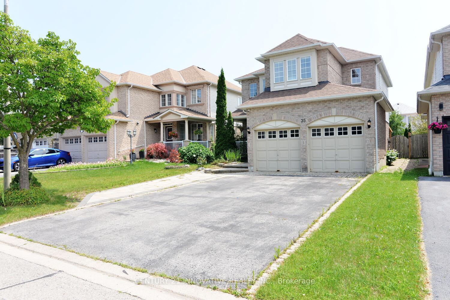 35 Weldon Street  Whitby ON L1R 2T5 photo