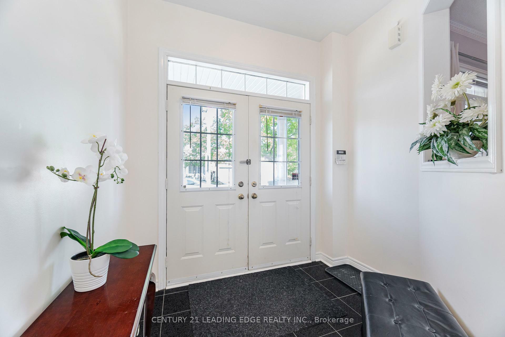 Property Photo:  227 Ridgecrest Road  ON L6C 2W8 