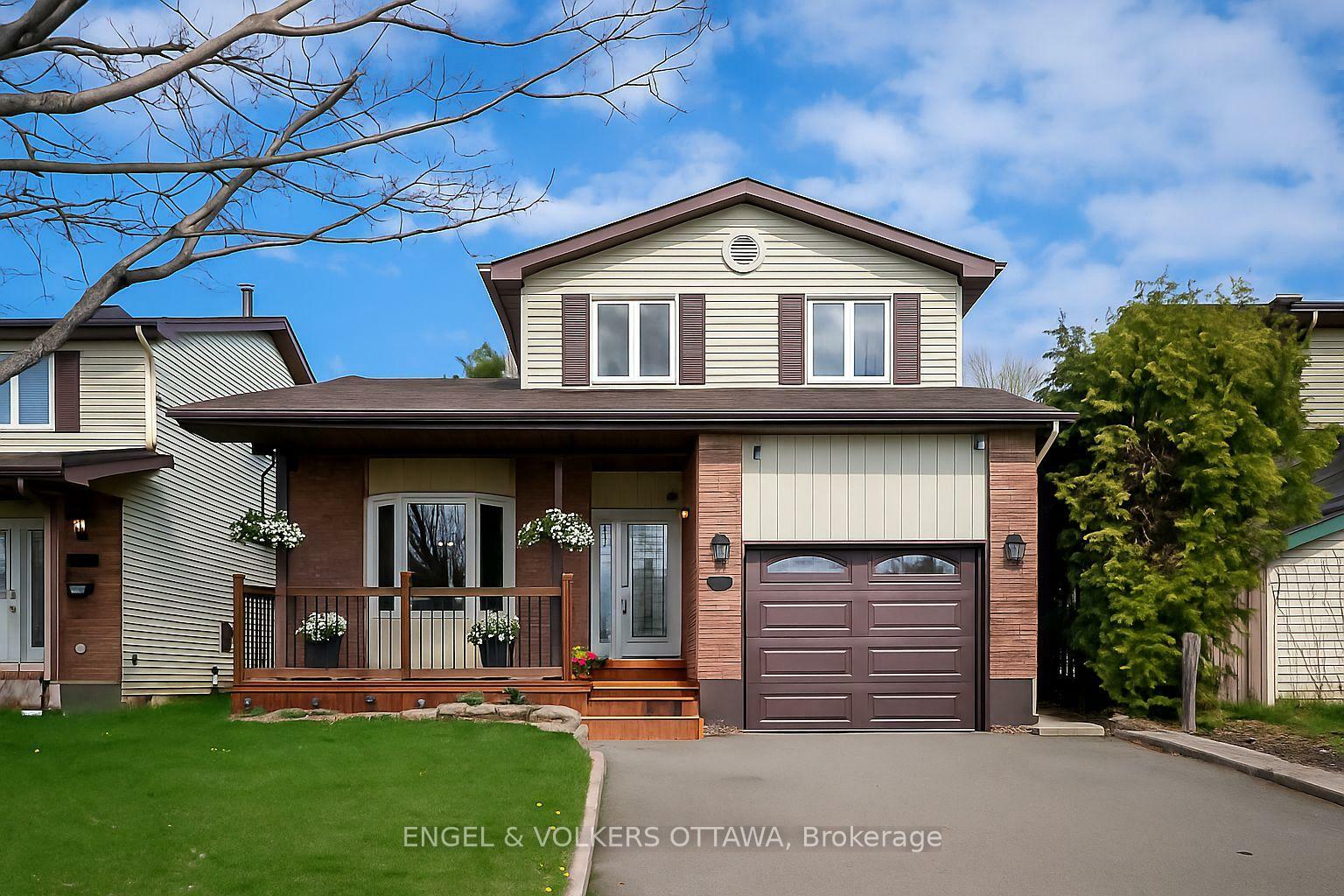 17 Glacier Street  Barrhaven ON K2J 2M7 photo