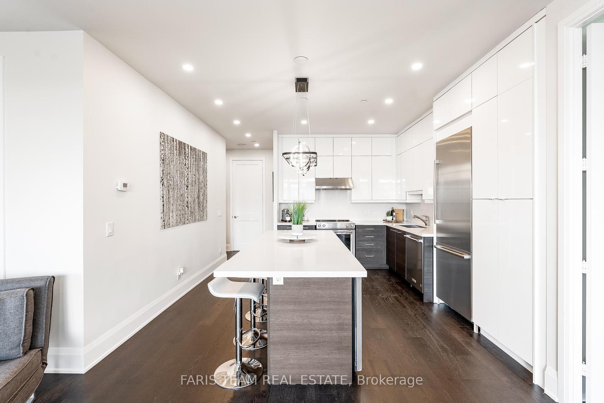 Property Photo: 90 Orchard Point Road 604 ON L3V 8K4