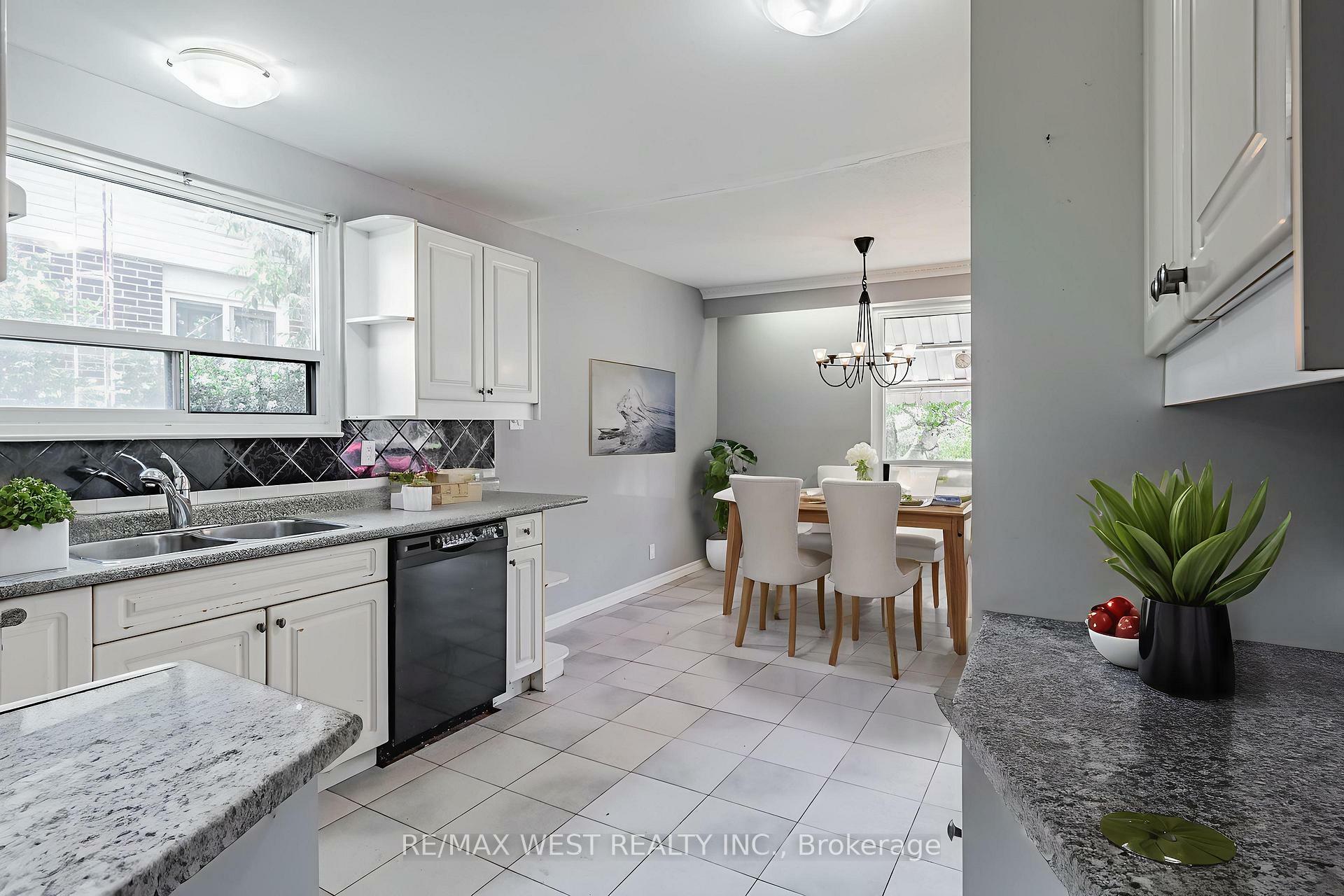 Property Photo: 765 West Shore Boulevard ON L1W 2V5