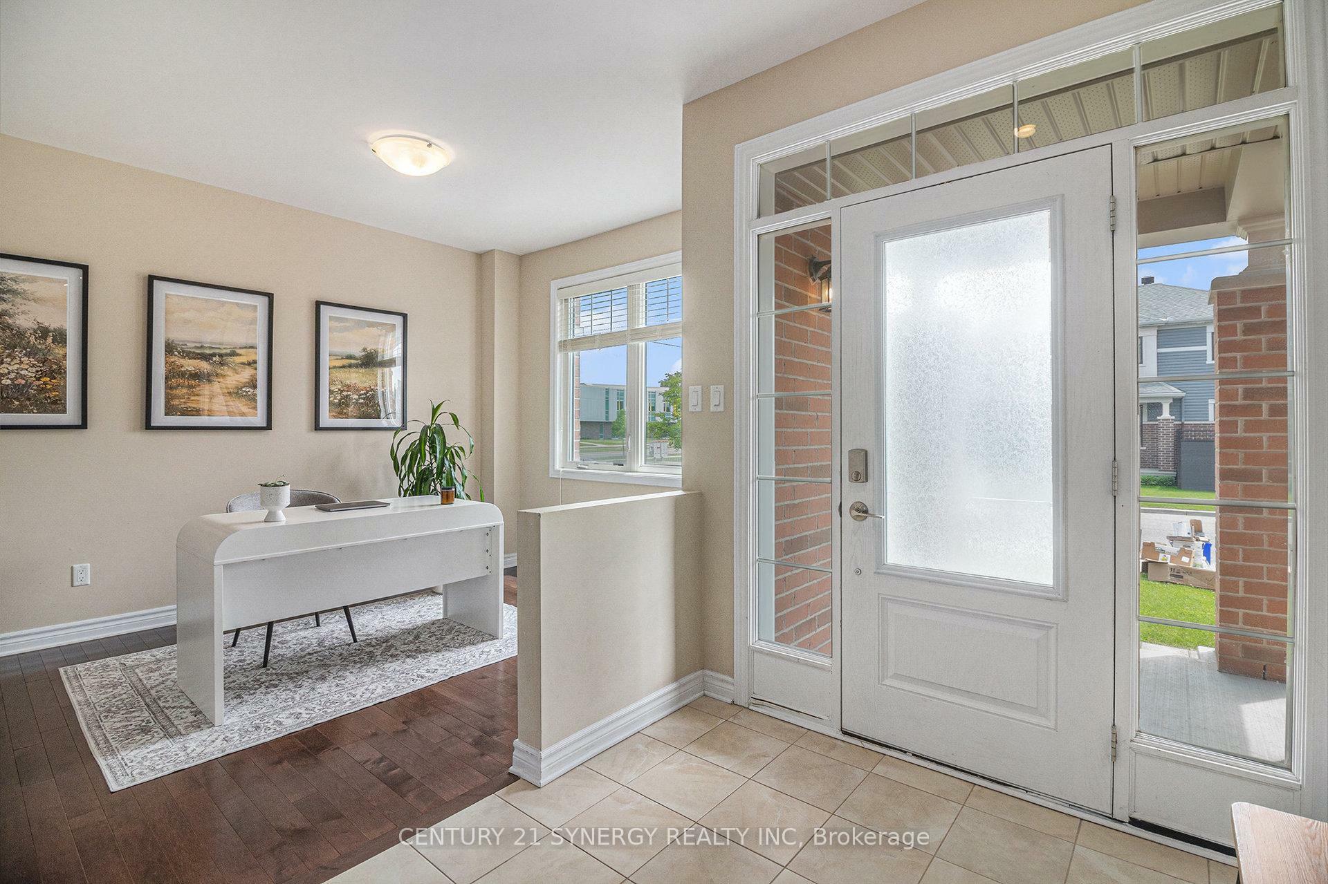 Property Photo: 236 Enclave Walk ON K1W 0J4