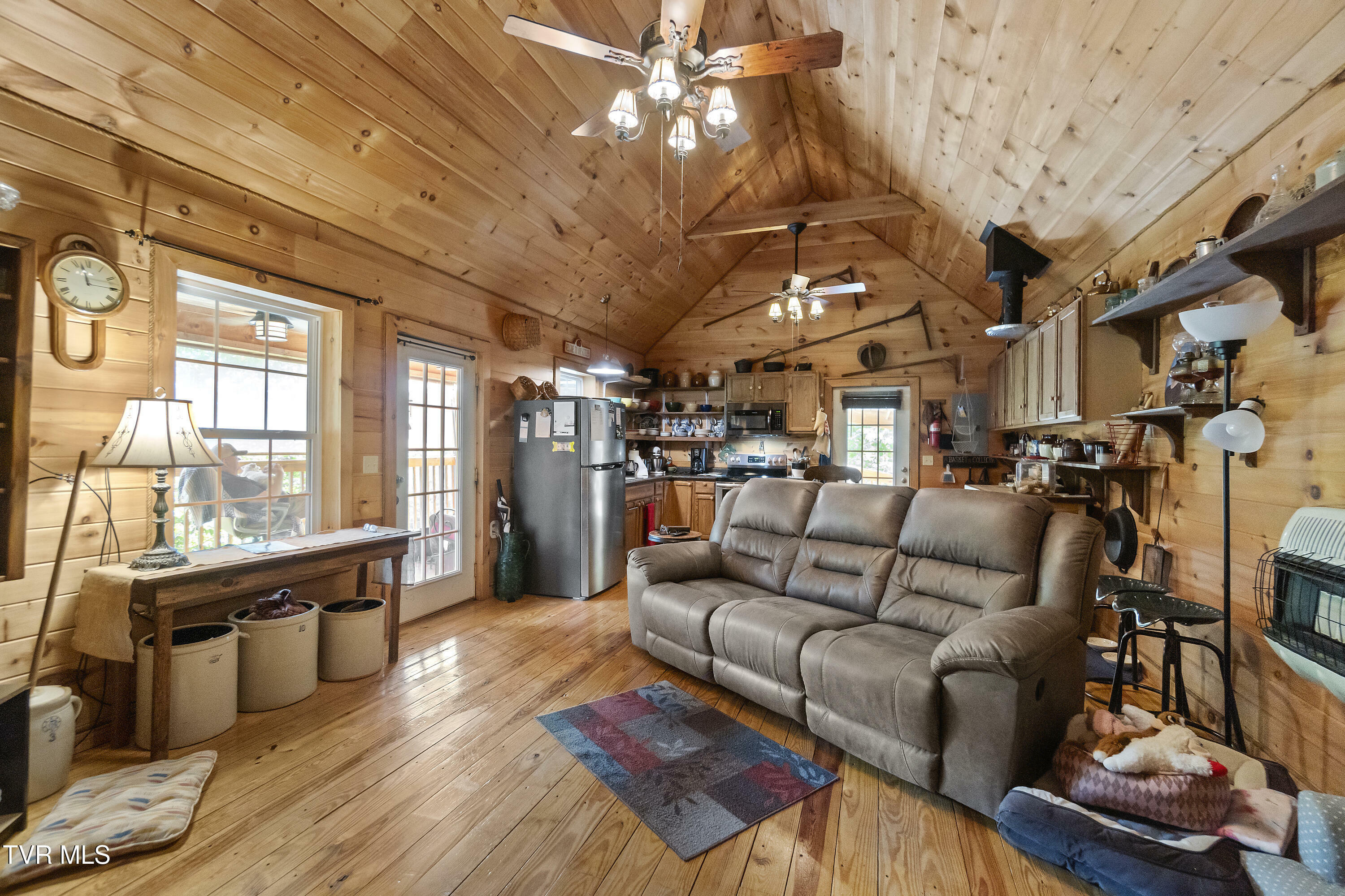 Property Photo: 1962 Fodderstack Mountain Loop TN 37745