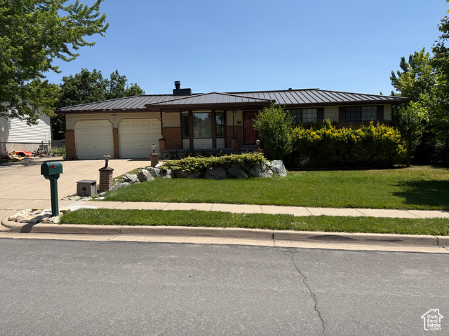 Property Photo: 9 W Park Drive UT 84037