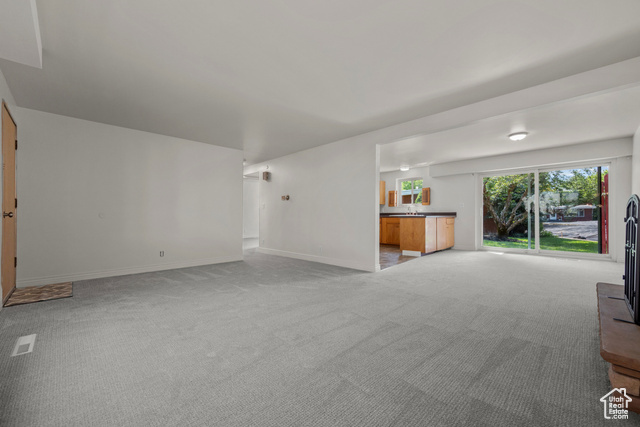 Property Photo: 2270 E Murray Holladay Rd S 4 UT 84117