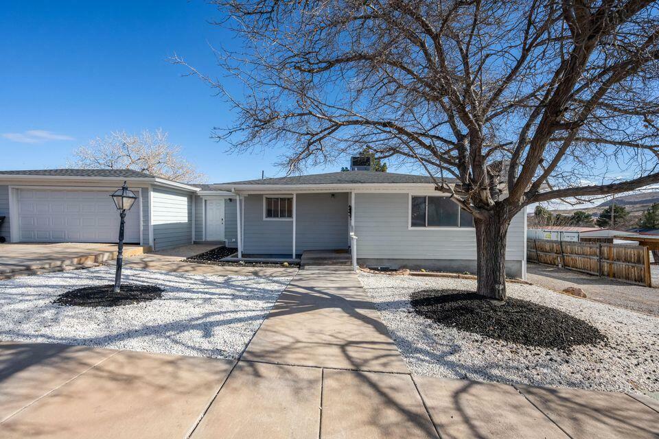 Property Photo: 48 N Village Way UT 84780