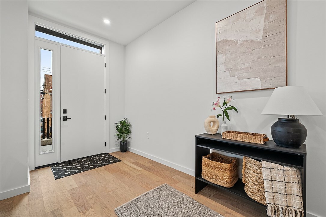 Property Photo: 114 Burrows St PA 15213