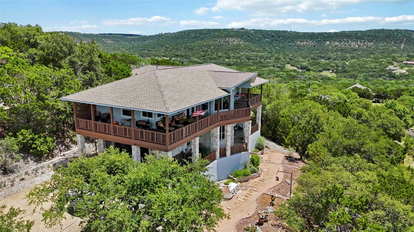 Property Photo: 633 Flaman Road TX 78133