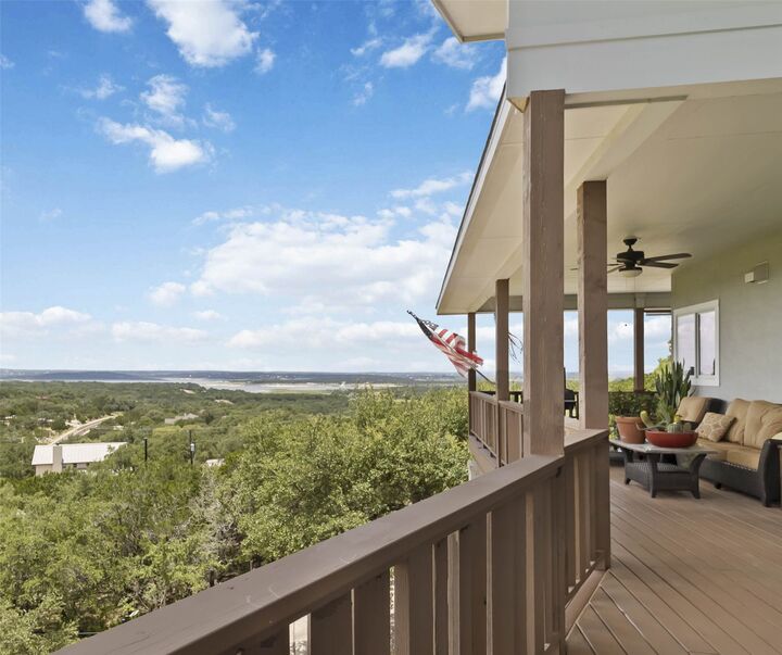 Property Photo: 633 Flaman Road TX 78133