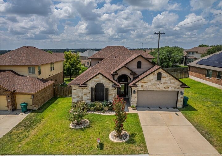 Property Photo: 3312 Vineyard Trail TX 76548