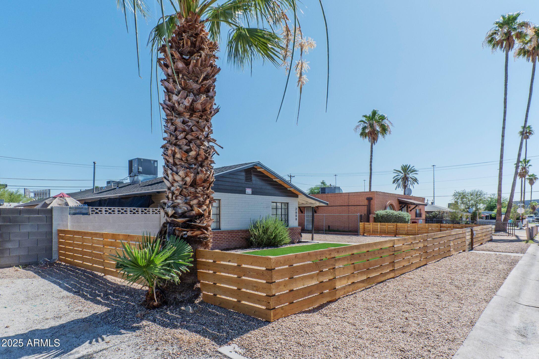 Property Photo: 2608 W Pierson Street AZ 85017