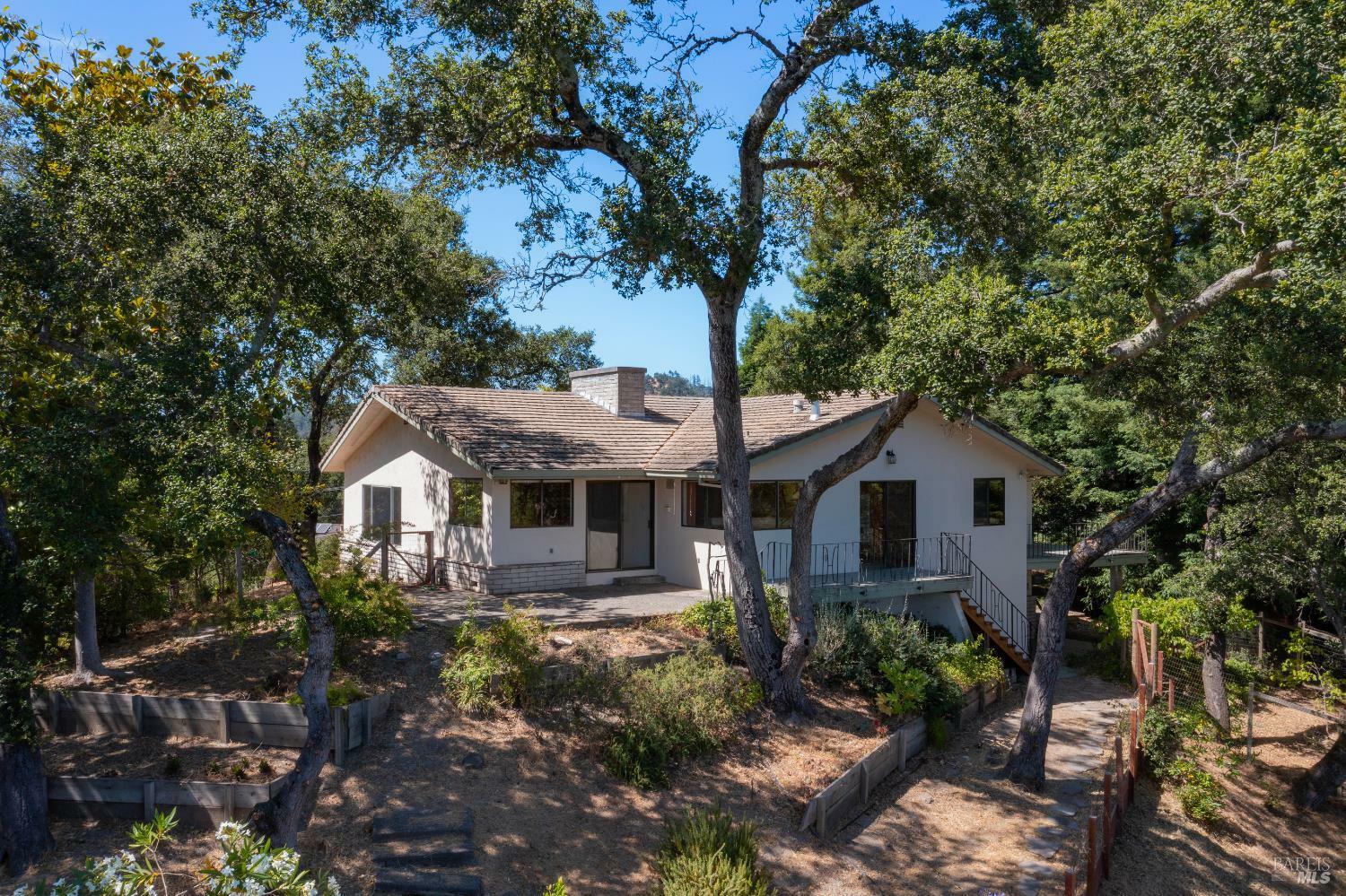 Property Photo: 1385 Wikiup Drive CA 95403
