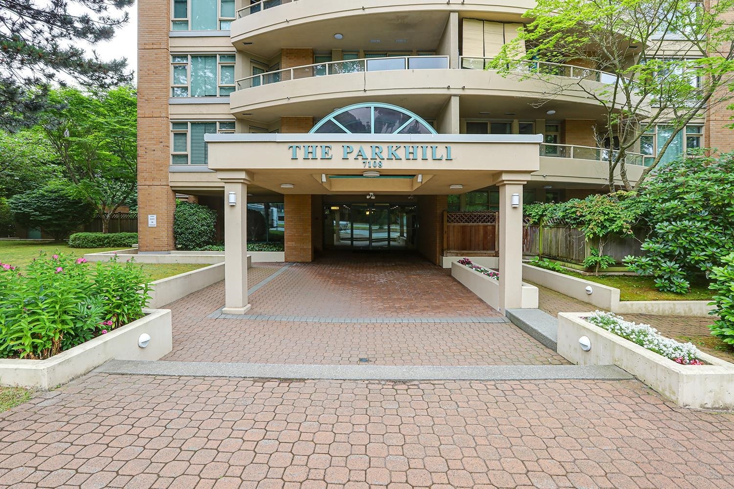 Property Photo: 7108 Edmonds Street 702 BC V3N 4X9
