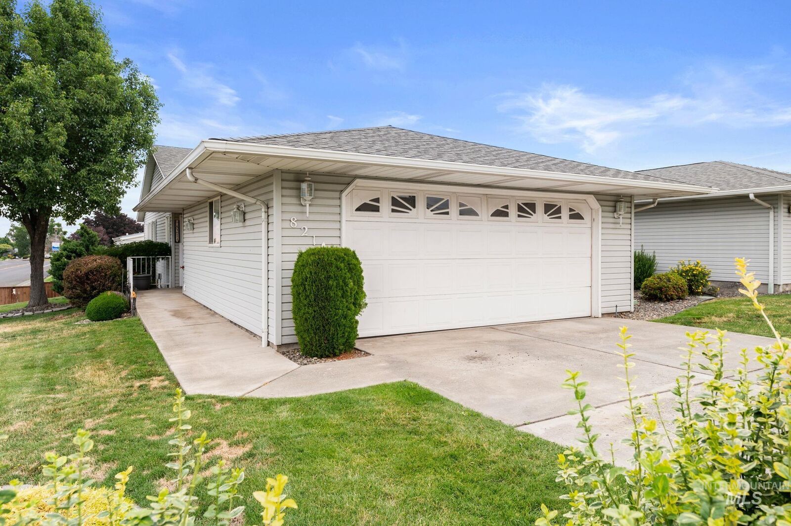 Property Photo:  821 Stewart Ave A  ID 83501 