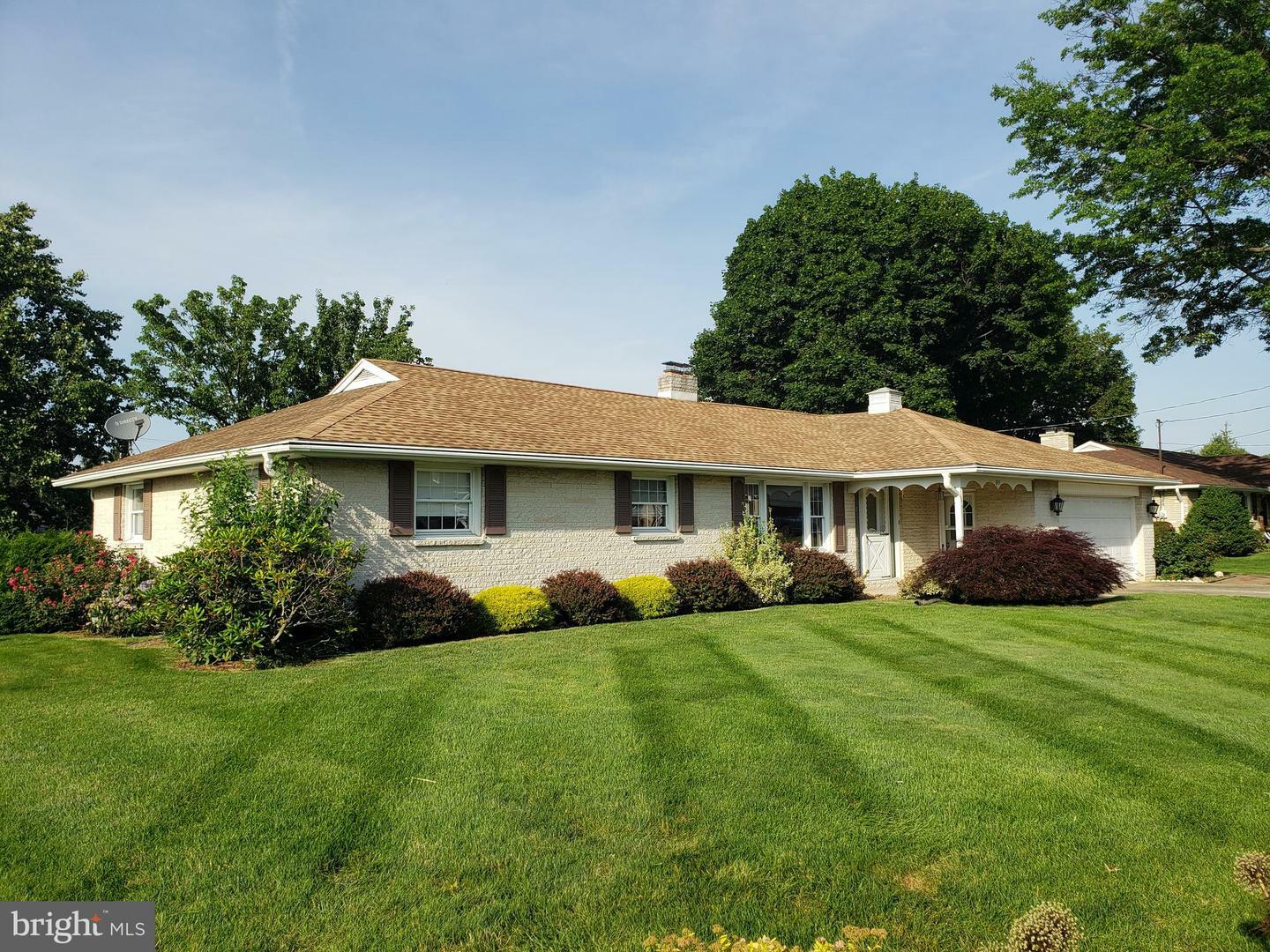 841 Sunlight Drive  York PA 17402 photo