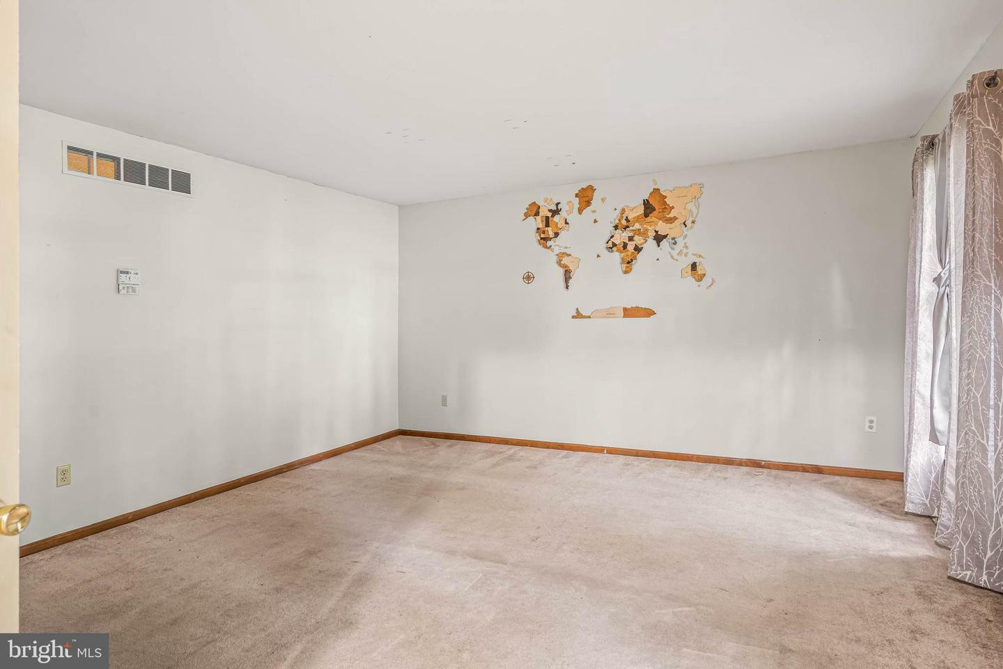 Property Photo: 111 Cobblestone Lane DE 19904
