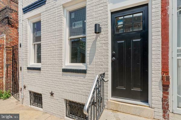 Property Photo: 2001 S Mildred Street PA 19148