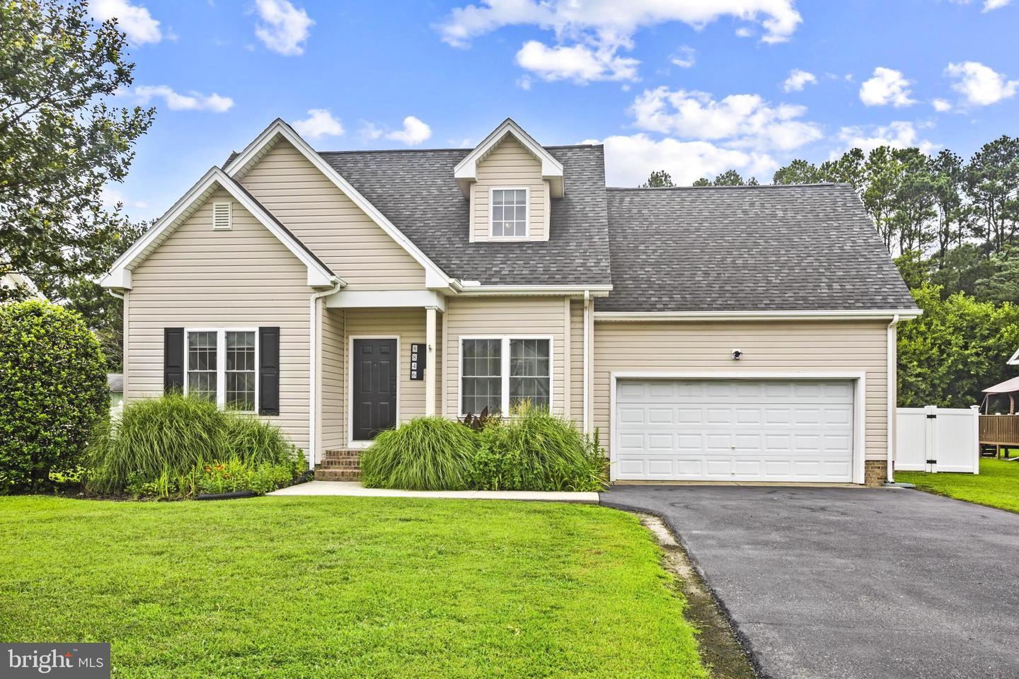 Property Photo: 8846 Lennox Drive MD 21875