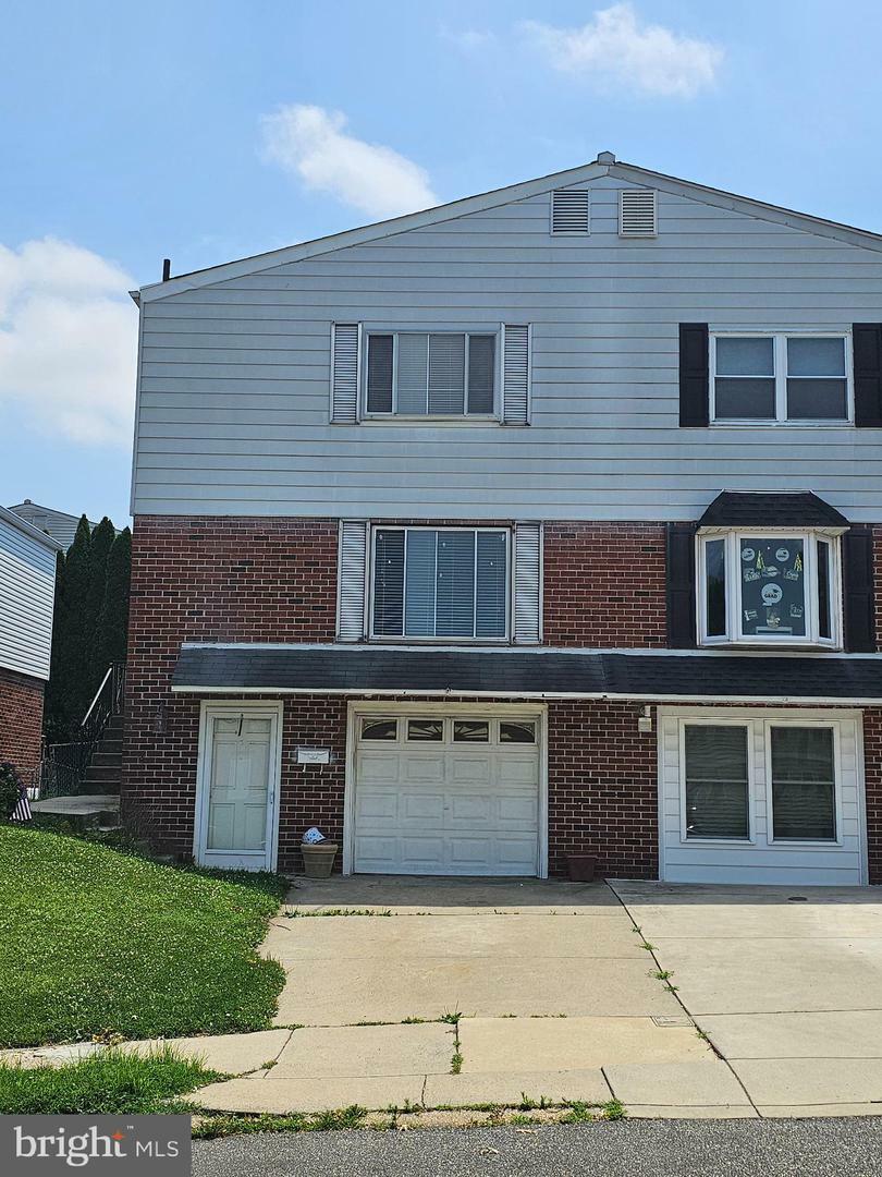 13039 Lindsay Street  Philadelphia PA 19116 photo