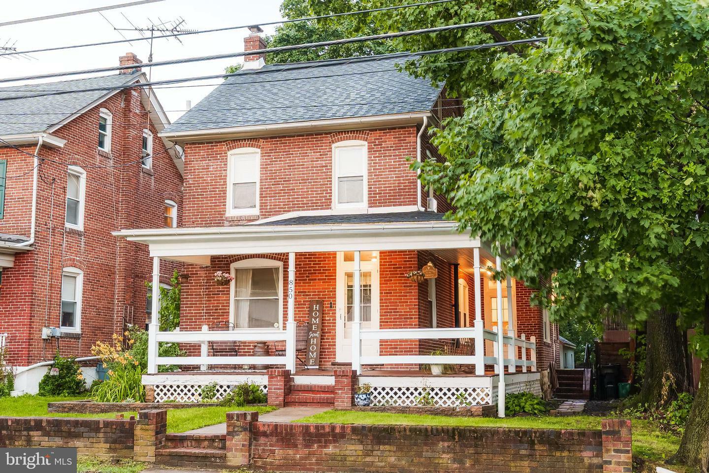 Property Photo: 850 N Reading Avenue PA 19512
