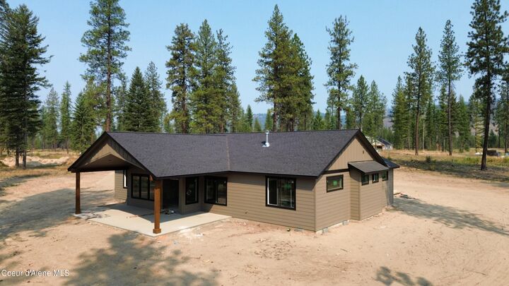 Property Photo: 52 Wallace Ln ID 83804