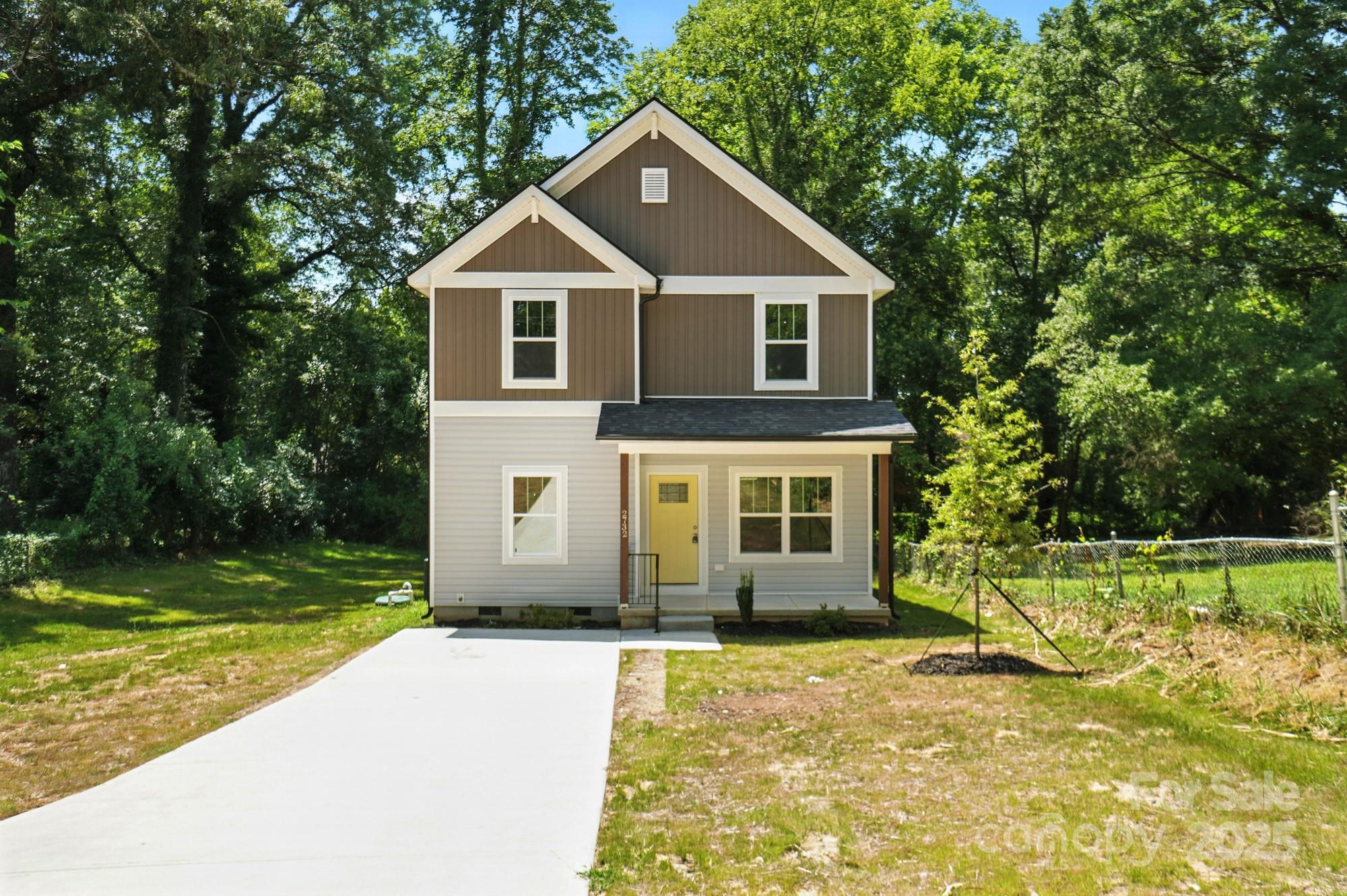 Property Photo: 2732 Mayfair Avenue NC 28208