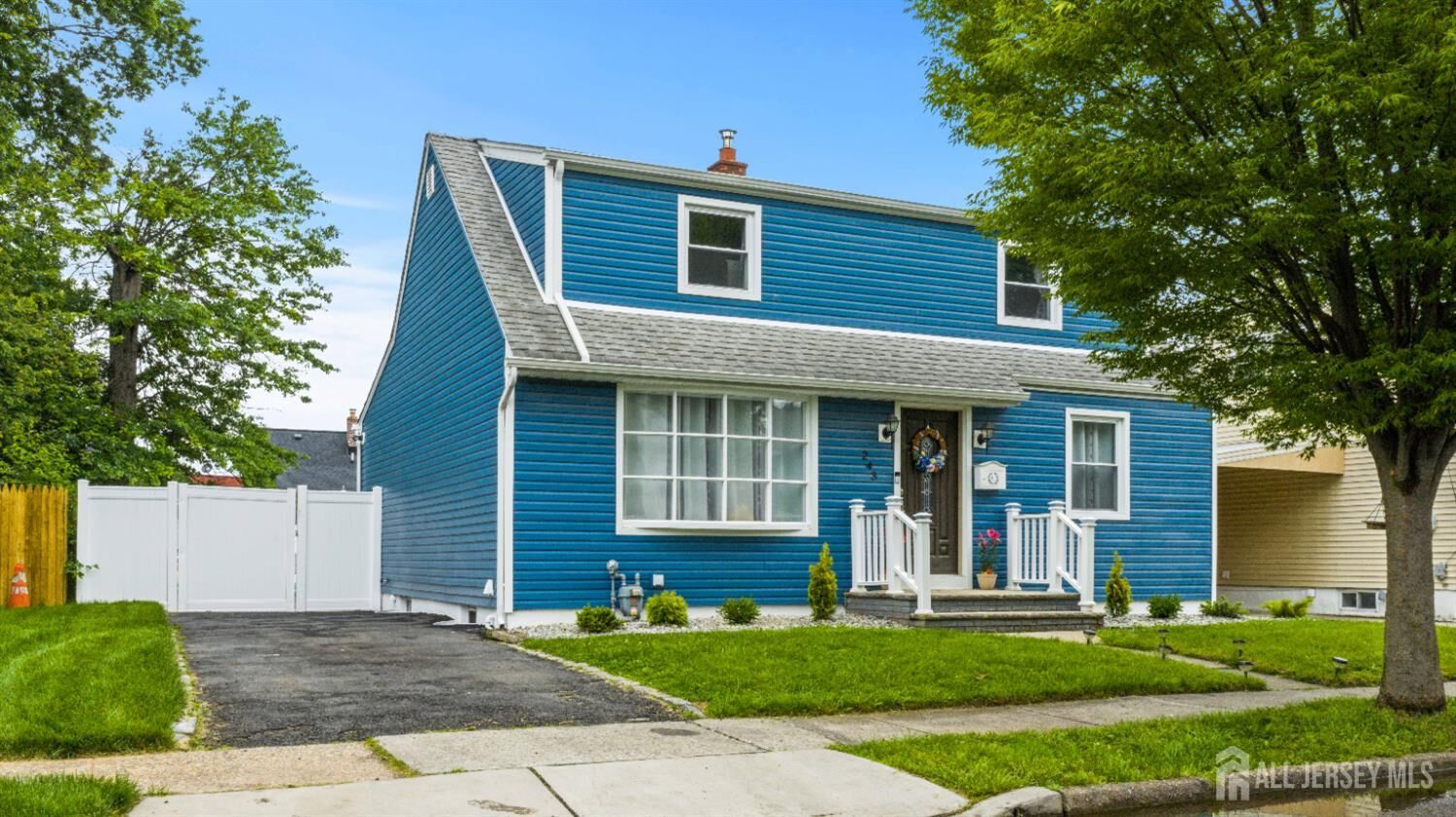 Property Photo:  243 Donald Avenue  NJ 07065 