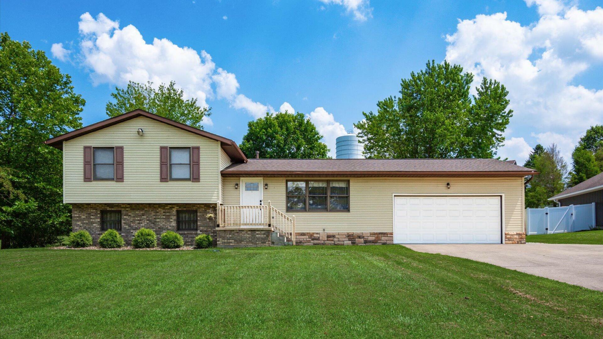 6810 Dillon Hills Drive  Nashport OH 43830 photo
