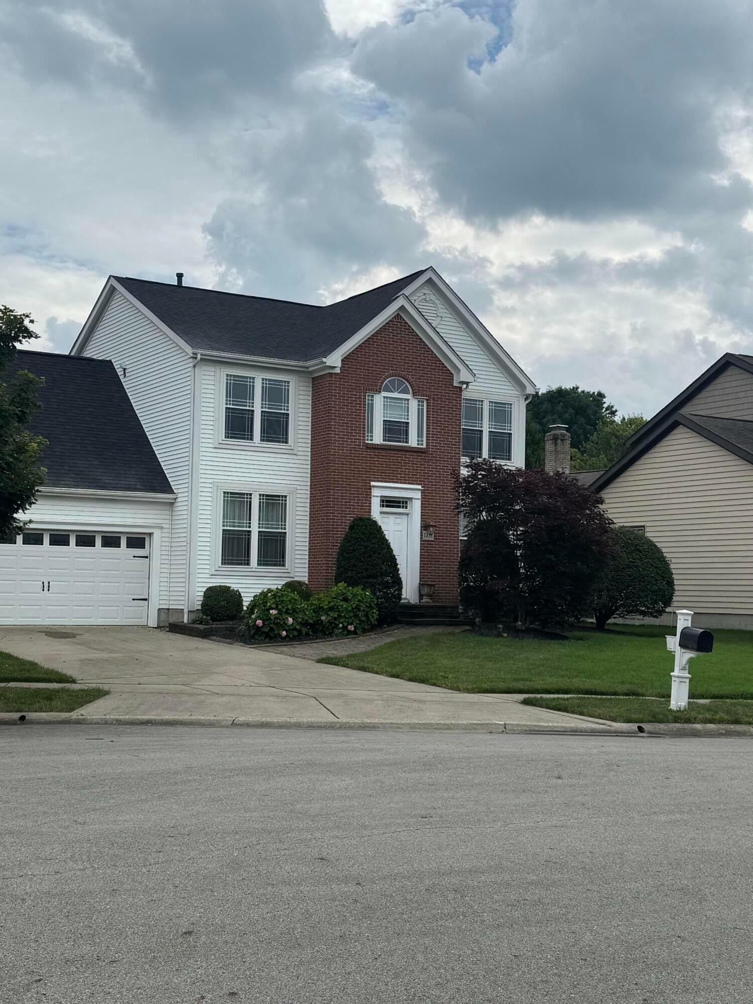 Property Photo:  1331 Chaseley Court  OH 43081 