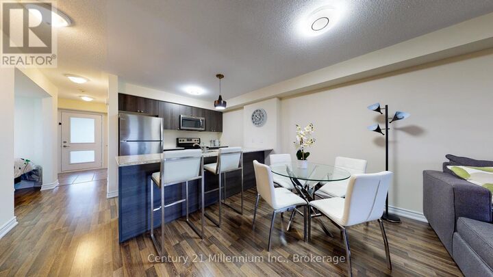 Photo de la propriété: 6 Anchorage Crescent 205 ON L9Y 0Y6