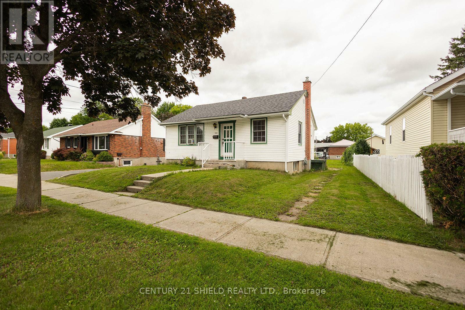 1003 Leonard Avenue  Cornwall ON K6J 1M1 photo