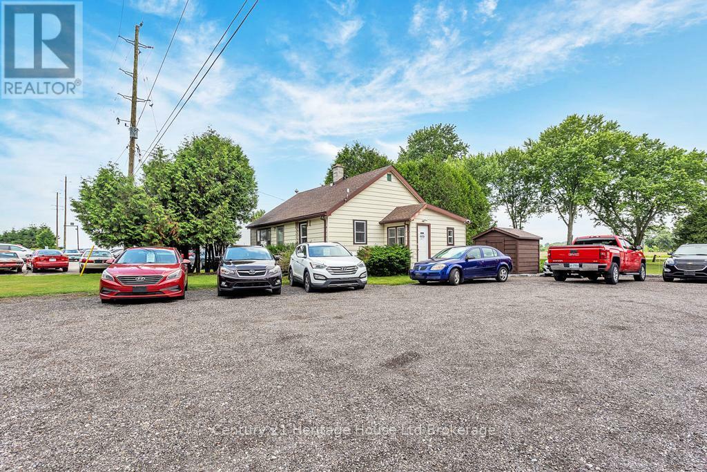 Property Photo: 715503 Oxford County 4 Road ON N0J 1M0