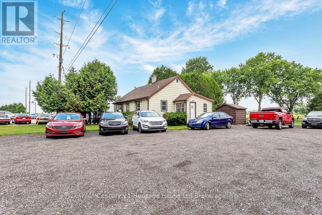 Property Photo: 715503 Oxford County 4 Road ON N0J 1M0