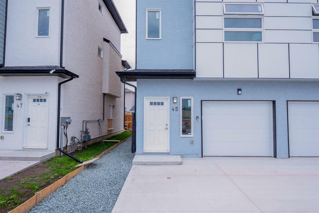 Property Photo: 13 Garton Avenue MB R2R 3B5