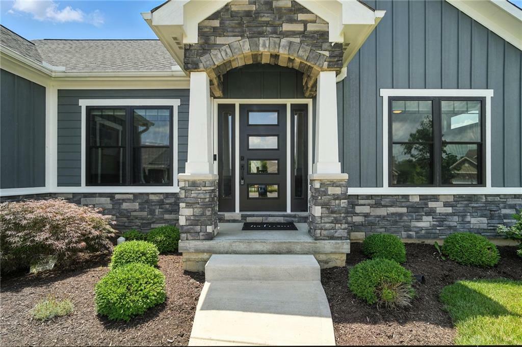 Property Photo: 1471 Runnymeade Way OH 45385